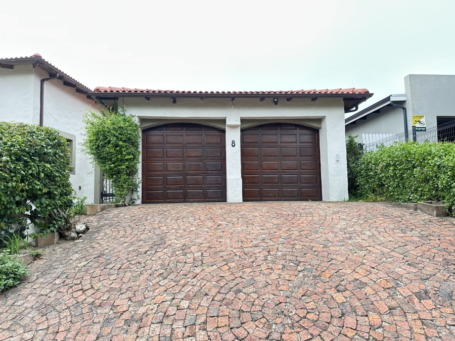 6 Bedroom Property for Sale in Kingfisher Creek Western Cape